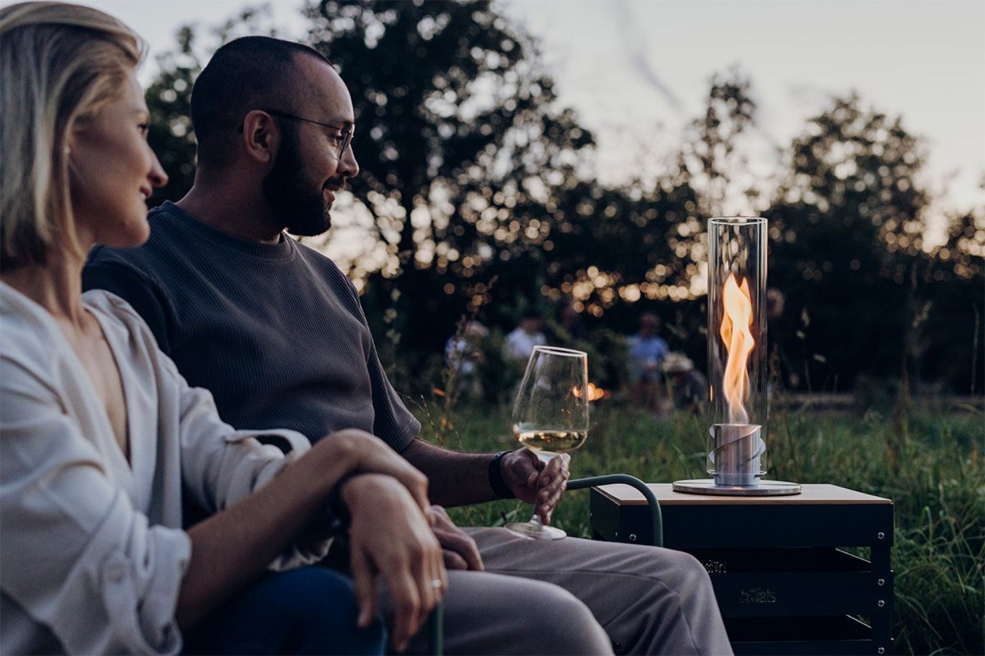 höfats spin 900 1200 1500 Tischfeuer beim Lagerfeuer gemütliche atmosphäre