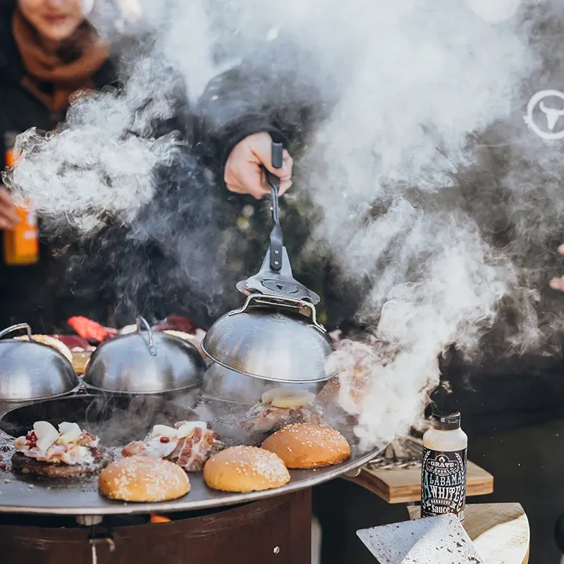 moeasta burgerzange v-tong 51 cm beim einsatz wie man mit der zange eine grillglocke haben kann